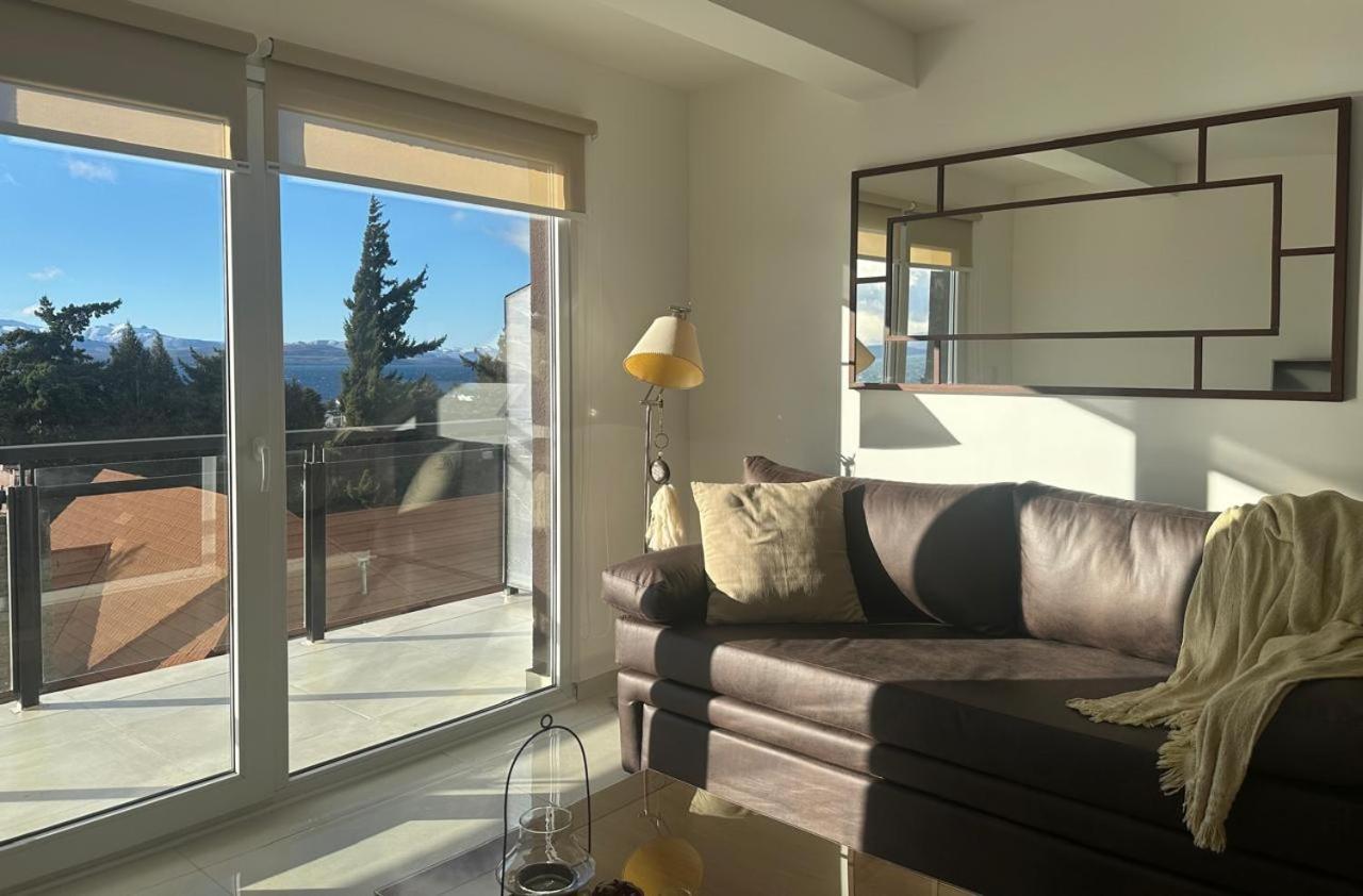 Lago1220 Apartment