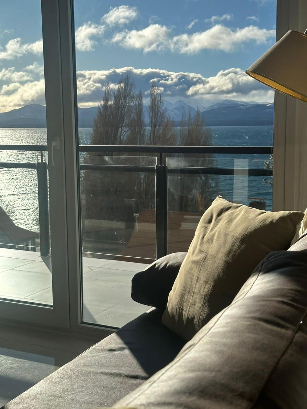 Lago1220 Apartment