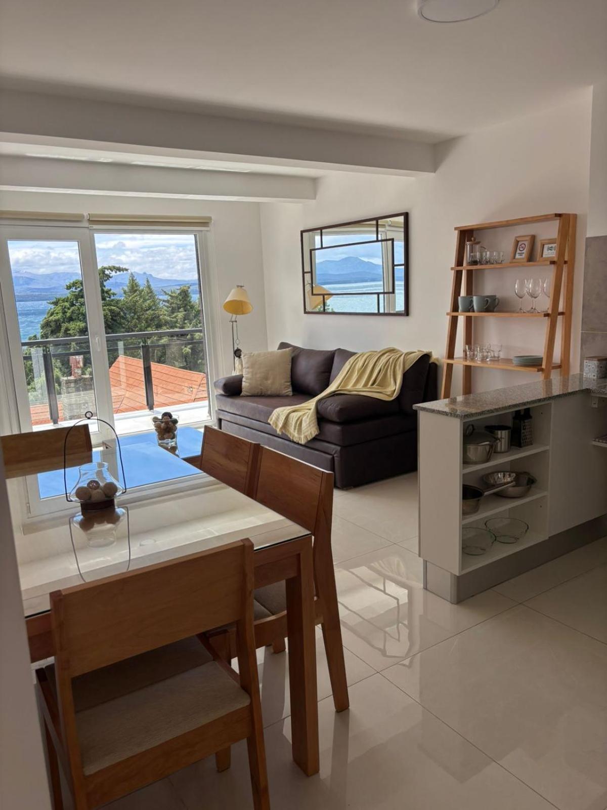 Lago1220 Apartment *